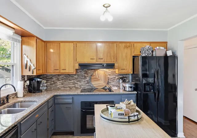 Photo 3 of Single family home for sale at 111 Park Ln, Lawrenceburg, KY 40342 | MLS# 26024456 | Listing updated on 2026-09-07