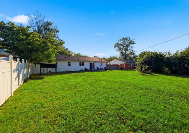 Photo 3 of Single family home for sale at 111 Park Ln, Lawrenceburg, KY 40342 | MLS# 26024456 | Listing updated on 2026-09-07