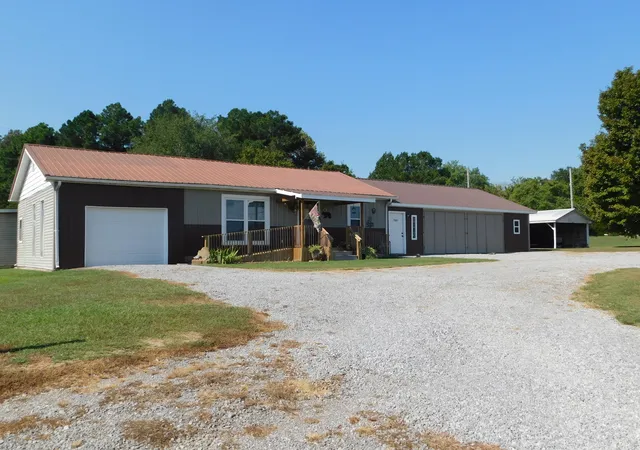 Photo 61 of Single family home for sale at 7637 Mott City Rd, Fredonia, KY 42411 | MLS# 26024881 | Listing updated on 2026-09-12