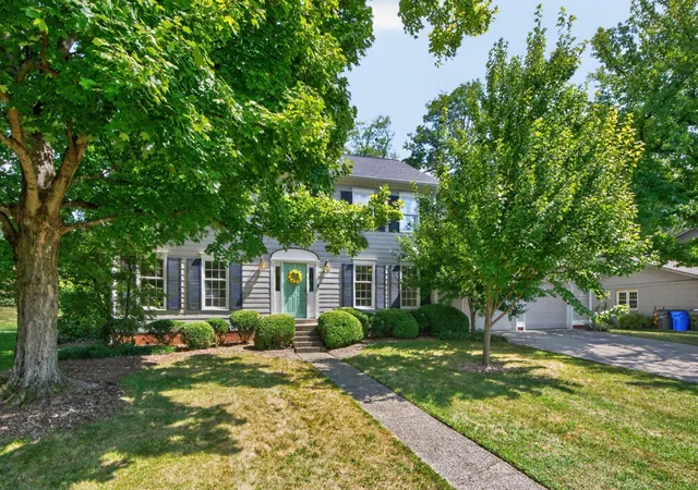 Photo 2 of Sale Pending at 3004 Island Dr, Lexington, KY 40502 | MLS# 26024208 | Listing updated on 2026-09-04