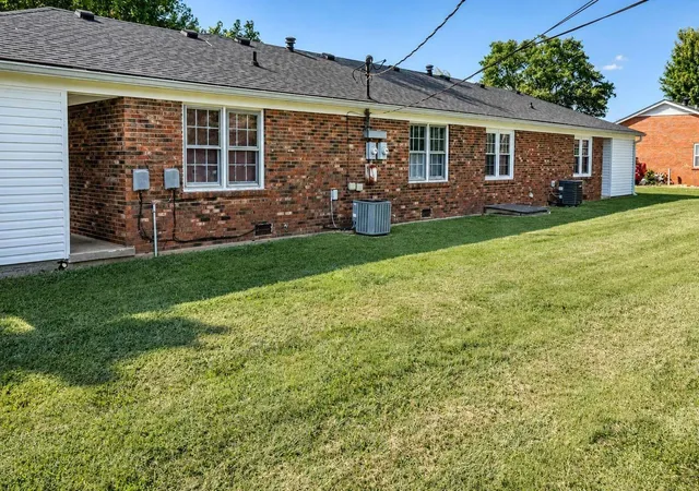 Listing Photo 2 - Condo for sale in building located at 501-503 Williamsburg Rd, Frankfort, KY 40601