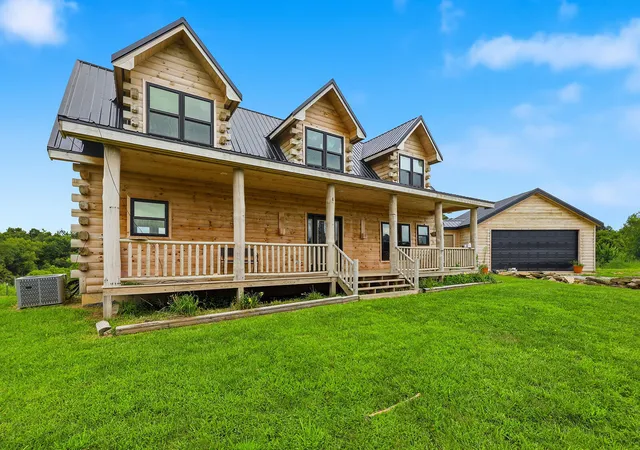 Photo 2 of Sale Pending at 6 Earthaven Dr, Waddy, KY 40076 | MLS# 26024332 | Listing updated on 2026-09-15