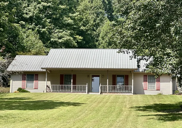 Photo 2 of Single family home for sale at 182 Brandi Dr, London, KY 40744 | MLS# 26024201 | Listing updated on 2026-09-03