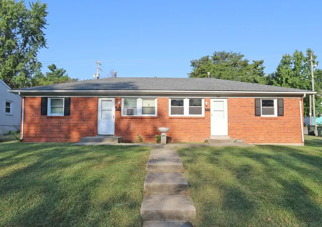 Photo 1 of Sale Pending at 1601 1603 Maywick View Ln, Lexington, KY 40504 | MLS# 26024257 | Listing updated on 2026-09-08