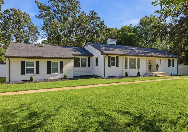 Photo 2 of Single family home for sale at 4312 Buckner Ln, Paducah, KY 42001 | MLS# 26024242 | Listing updated on 2026-09-03