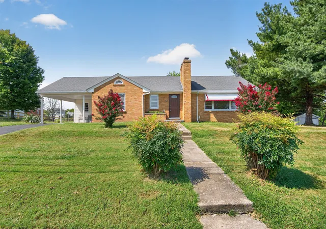Photo 2 of Single family home for sale at 43 Ky 433, Mackville, KY 40040 | MLS# 26024777 | Listing updated on 2026-10-06