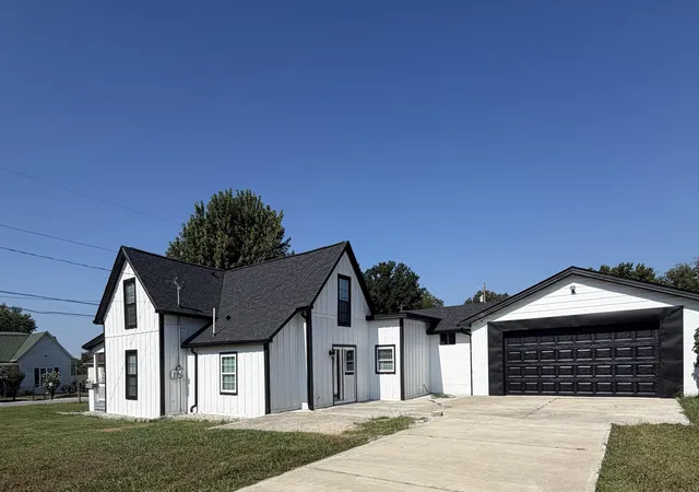 Photo 19 of Single family home for sale at 204 Crutchfield St, Science Hill, KY 42553 | MLS# 26024459 | Listing updated on 2026-09-24