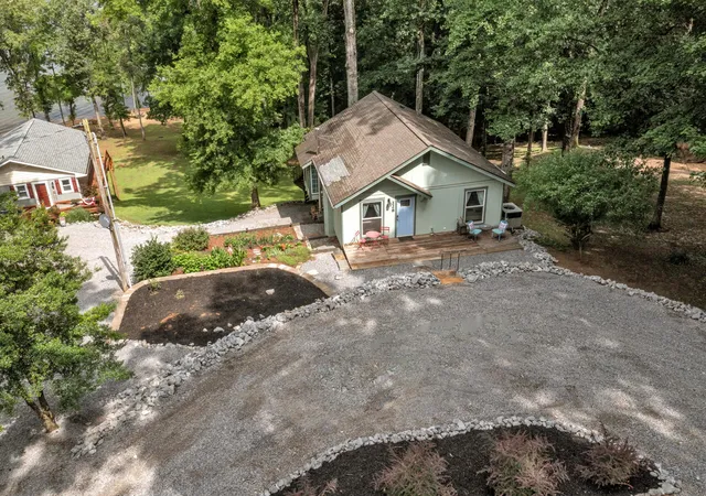 Photo 2 of Single family home for sale at 228 Apache Trl, Cadiz, KY 42211 | MLS# 26024474 | Listing updated on 2026-09-14