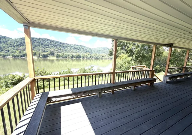 Photo 3 of Single family home for sale at 12 River St, Vanceburg, KY 41179 | MLS# 26024536 | Listing updated on 2026-09-10