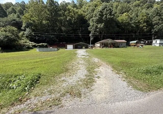Photo 4 of Single family home for sale at 126 Feds Crk Dicks Frk, Fedscreek, KY 41524 | MLS# 26024241 | Listing updated on 2026-09-03