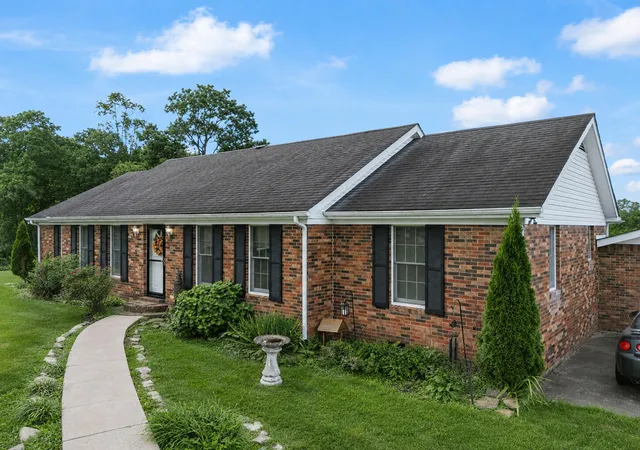 Photo 3 of Single family home for sale at 286 Joe Davidson Rd, Beattyville, KY 41311 | MLS# 26024300 | Listing updated on 2026-09-10