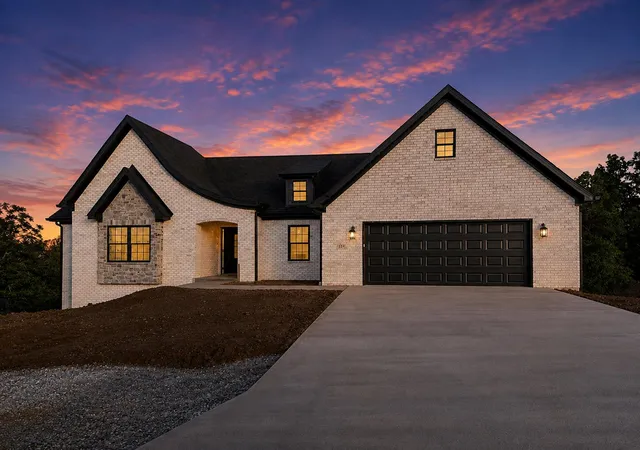 Photo 1 of Single family home for sale at 124 Cabela Dr, Richmond, KY 40475 | MLS# 26024252 | Listing updated on 2026-09-14