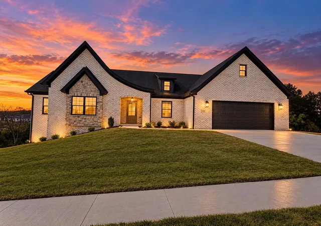 Photo 1 of Single family home for sale at 124 Cabela Dr, Richmond, KY 40475 | MLS# 26024252 | Listing updated on 2026-10-13