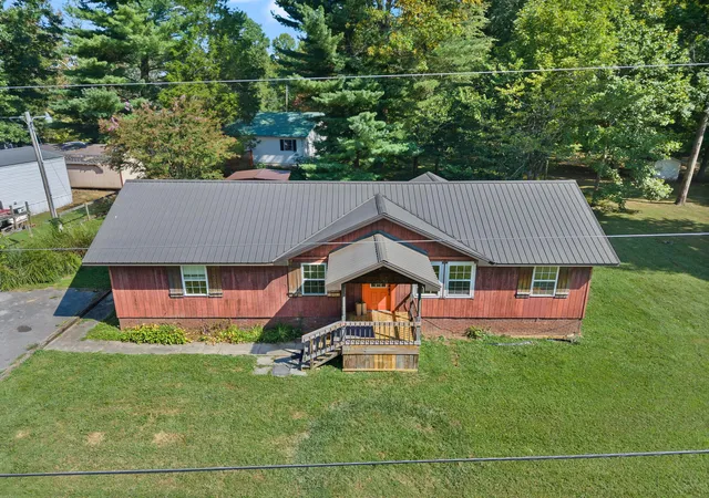 Photo 1 of Single family home for sale at 42 Oakview Ln, London, KY 40741 | MLS# 26024554 | Listing updated on 2026-09-07