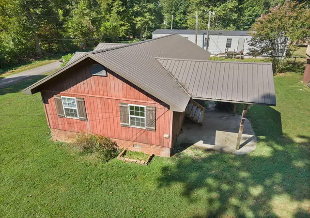 Photo 4 of Single family home for sale at 42 Oakview Ln, London, KY 40741 | MLS# 26024554 | Listing updated on 2026-09-07