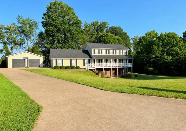 Photo 1 of Single family home for sale at 207 Byrda Way, Mount Vernon, KY 40456 | MLS# 26024274 | Listing updated on 2026-09-14