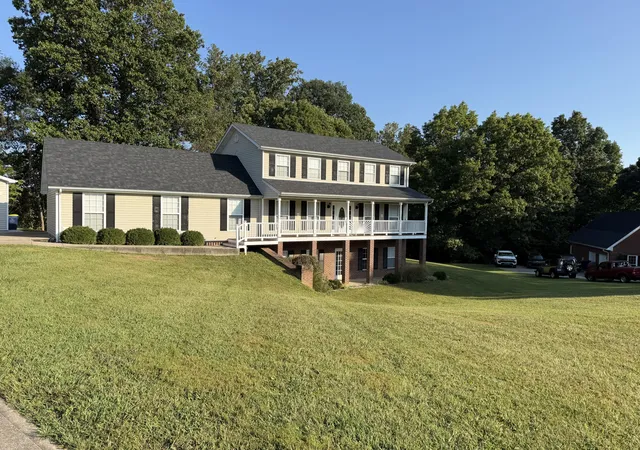 Photo 2 of Single family home for sale at 207 Byrda Way, Mount Vernon, KY 40456 | MLS# 26024274 | Listing updated on 2026-09-14