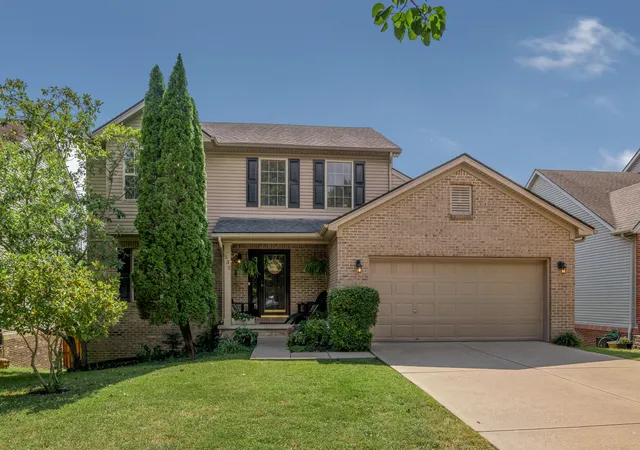 Photo 3 of Single family home for sale at 532 Meadowcrest Park, Lexington, KY 40515 | MLS# 26024477 | Listing updated on 2026-10-20