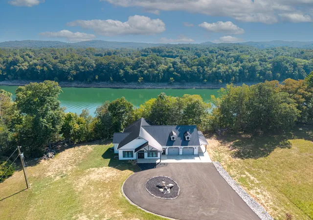 Single family home for sale at 600 Colyer Rd, Bronston, KY 42518 | MLS# 26024501