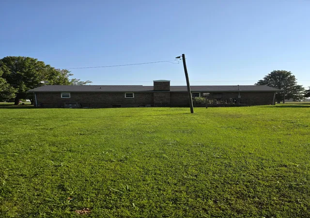 Photo 4 of Single family home for sale at 57 Vicksburg Est Rd, Benton, KY 42025 | MLS# 26024292 | Listing updated on 2026-10-12