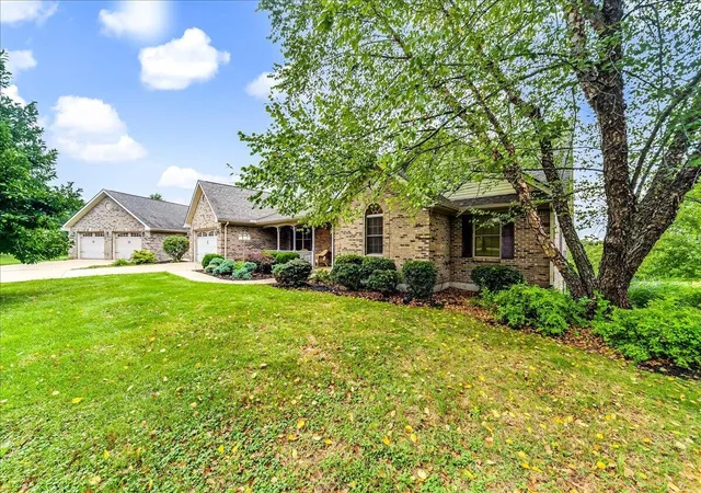 Photo 3 of Single family home for sale at 94 Hideout Ln, Cynthiana, KY 41031 | MLS# 26024343 | Listing updated on 2026-09-12