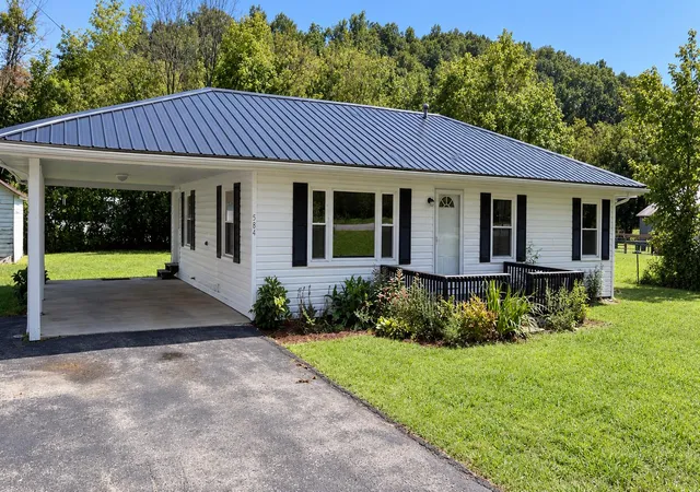 Photo 1 of Single family home for sale at 584 Ky 36, Frenchburg, KY 40322 | MLS# 26024527 | Listing updated on 2026-09-14