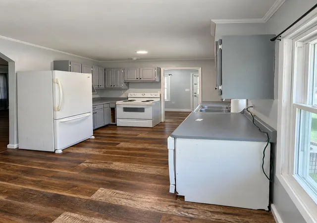 Photo 4 of Single family home for sale at 584 Ky 36, Frenchburg, KY 40322 | MLS# 26024527 | Listing updated on 2026-09-14