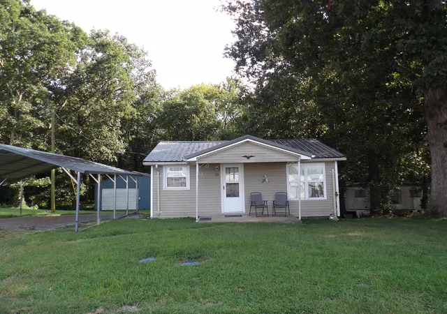 Single family home for sale at 85 Calvert City Cir, Calvert City, KY 42029 | MLS# 26024368
