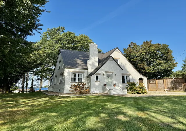 Single family home for sale at 85 Florence Ln, Somerset, KY 42501 | MLS# 26024379