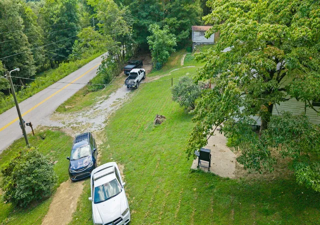 Photo 3 of Single family home for sale at 16202 State Hwy 200, Monticello, KY 42633 | MLS# 26024309 | Listing updated on 2026-09-04