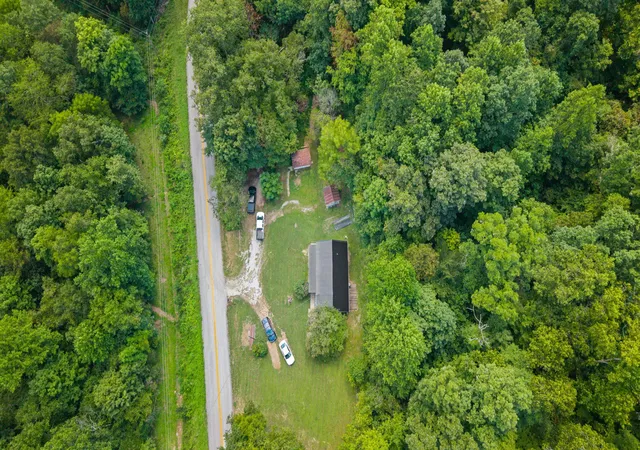 Photo 4 of Single family home for sale at 16202 State Hwy 200, Monticello, KY 42633 | MLS# 26024309 | Listing updated on 2026-09-04