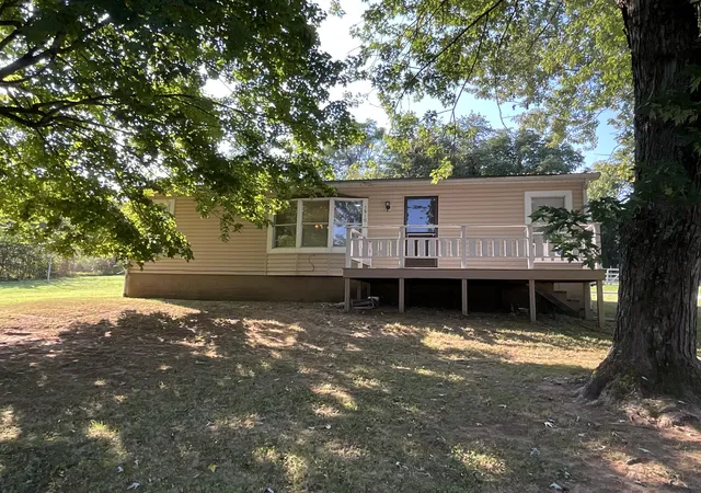 Photo 1 of Sale Pending at 1510 Cornett St, Somerset, KY 42501 | MLS# 26024324 | Listing updated on 2026-09-20