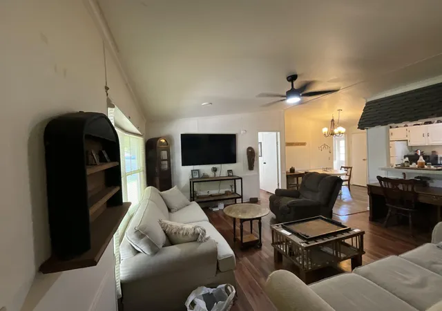 Photo 3 of Sale Pending at 1510 Cornett St, Somerset, KY 42501 | MLS# 26024324 | Listing updated on 2026-09-20