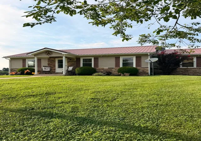 Photo 1 of Sale Pending at 1791 Poosey Ridge Rd, Richmond, KY 40475 | MLS# 26024328 | Listing updated on 2026-10-02