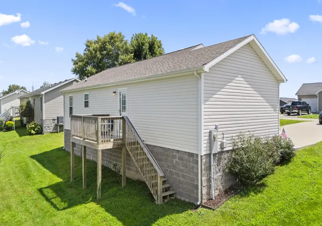 Photo 3 of Single family home for sale at 176 Mallard Dr, Mount Sterling, KY 40353 | MLS# 26024325 | Listing updated on 2026-09-04