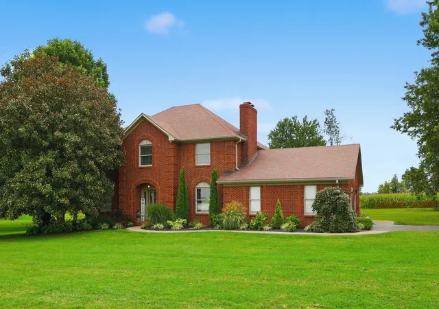 Photo 1 of Single family home for sale at 500 Handy Pike, Harrodsburg, KY 40330 | MLS# 26024337 | Listing updated on 2026-09-04