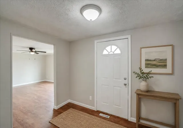 Photo 3 of Sale Pending at 103 Spring Valley Rd, Danville, KY 40422 | MLS# 26024537 | Listing updated on 2026-09-08