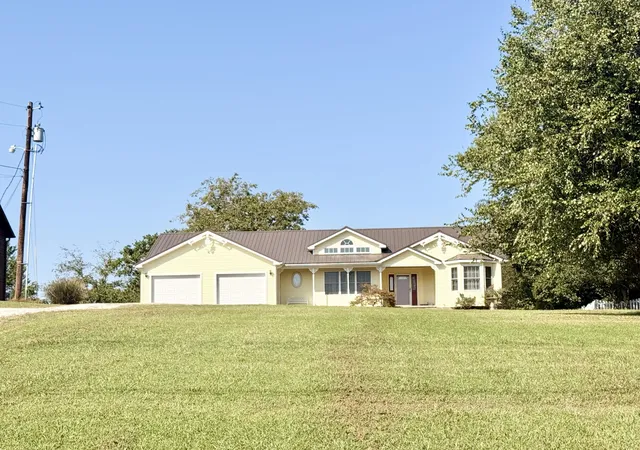 Photo 2 of Single family home for sale at 546 Mallard Cvs, Harrodsburg, KY 40330 | MLS# 26024458 | Listing updated on 2026-09-05