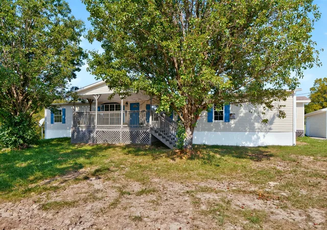 Photo 1 of Single family home for sale at 2870 Minors Br Rd, Stamping Ground, KY 40379 | MLS# 26024569 | Listing updated on 2026-09-08