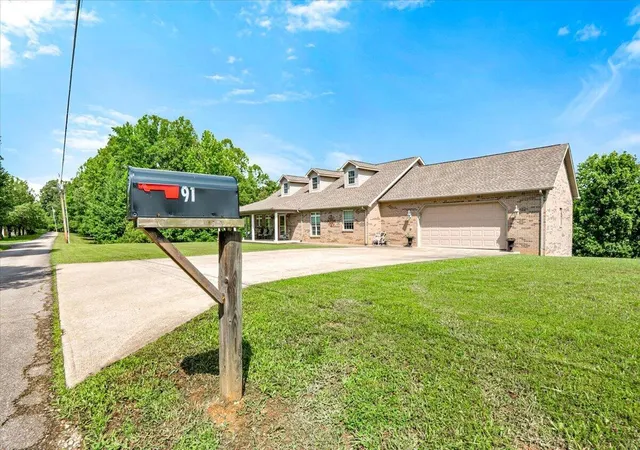 Photo 4 of Single family home for sale at 91 Earl Angel Rd, Corbin, KY 40701 | MLS# 26024348 | Listing updated on 2026-09-04