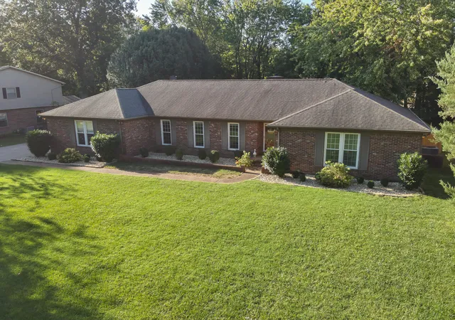 Photo 2 of Single family home for sale at 3651 Marlborough Way, Paducah, KY 42001 | MLS# 26025268 | Listing updated on 2026-09-14