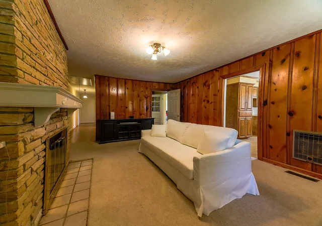 Photo 3 of Single family home for sale at 8479 Ky 94, Farmington, KY 42040 | MLS# 26024980 | Listing updated on 2026-09-11