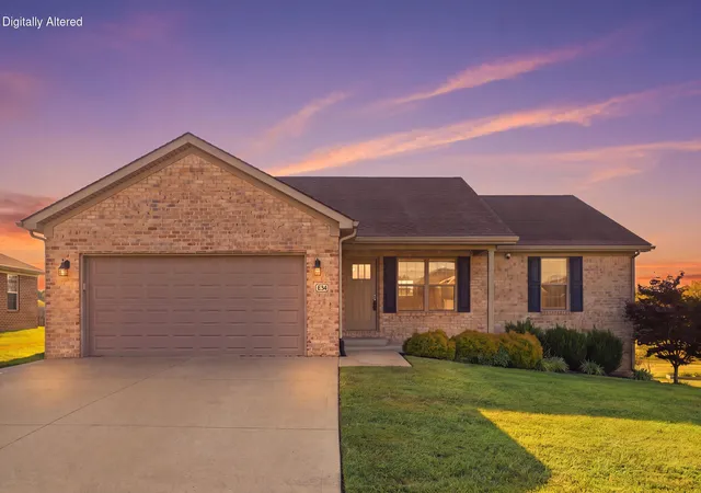 Photo 1 of Sale Pending at 534 Southern Cross Dr, Richmond, KY 40475 | MLS# 26024449 | Listing updated on 2026-10-01