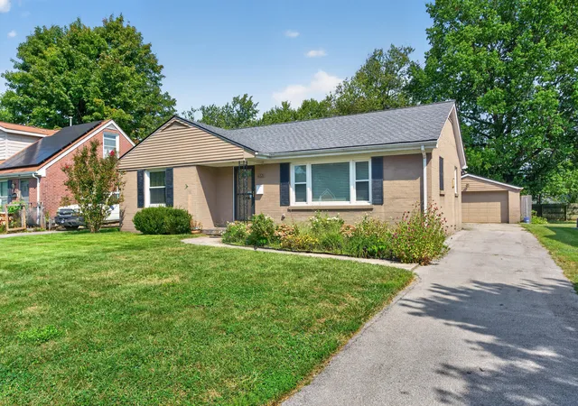 Photo 2 of Single family home for sale at 653 Cardinal Ln, Lexington, KY 40503 | MLS# 26024498 | Listing updated on 2026-10-13