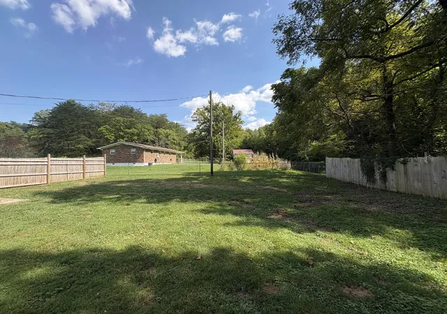 Photo 3 of Single family home for sale at 1895 Caudill Rd, Stanton, KY 40380 | MLS# 26024556 | Listing updated on 2026-09-07