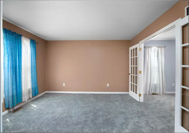 Photo 4 of Single family home for sale at 3129 Comanche Trl, Lexington, KY 40503 | MLS# 26024388 | Listing updated on 2026-09-28