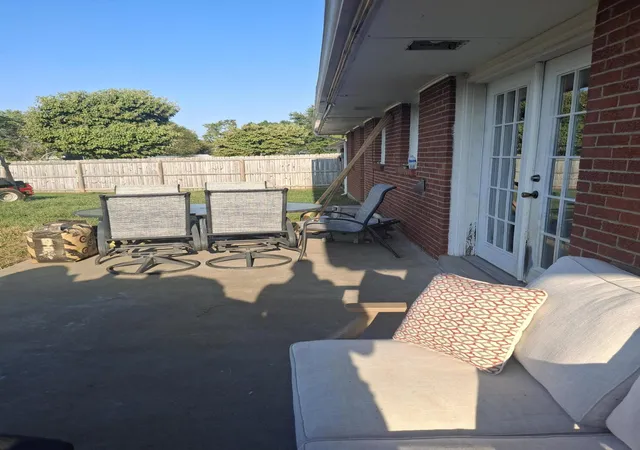 Photo 2 of Single family home for sale at 817 Maplewood Dr, Mount Sterling, KY 40353 | MLS# 26024406 | Listing updated on 2026-09-09