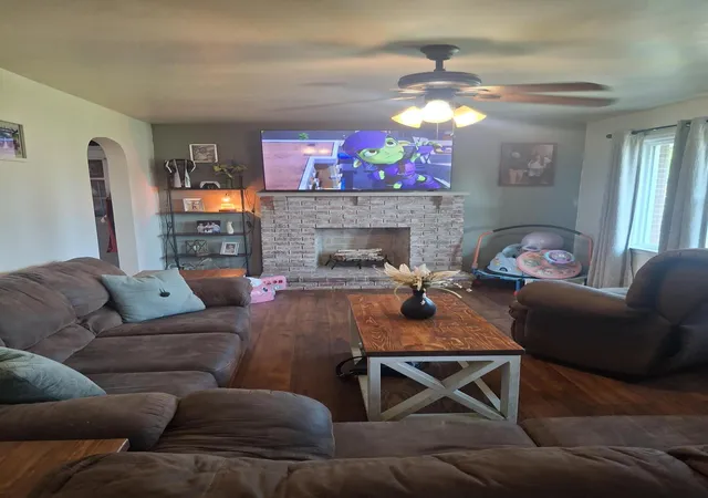 Photo 4 of Single family home for sale at 817 Maplewood Dr, Mount Sterling, KY 40353 | MLS# 26024406 | Listing updated on 2026-09-09