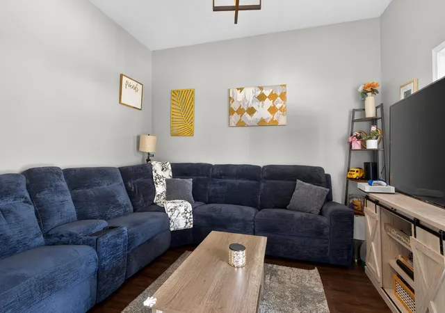 Photo 4 of House for sale at 270 Sherman Ave, Lexington, KY 40502 | MLS# 26024385 | Listing updated on 2026-09-04