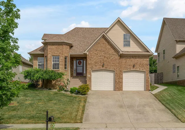 Photo 2 of Single family home for sale at 3613 Polo Clb Blvd, Lexington, KY 40509 | MLS# 26024484 | Listing updated on 2026-09-21